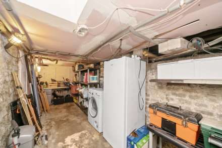 Thornhill Road, Leyton, E10, Image 30