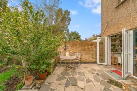 Thornhill Road, Leyton, E10, Image 31