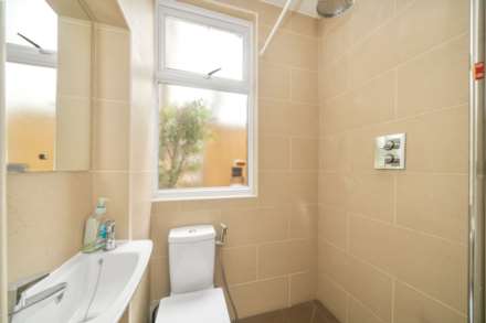 Thornhill Road, Leyton, E10, Image 6