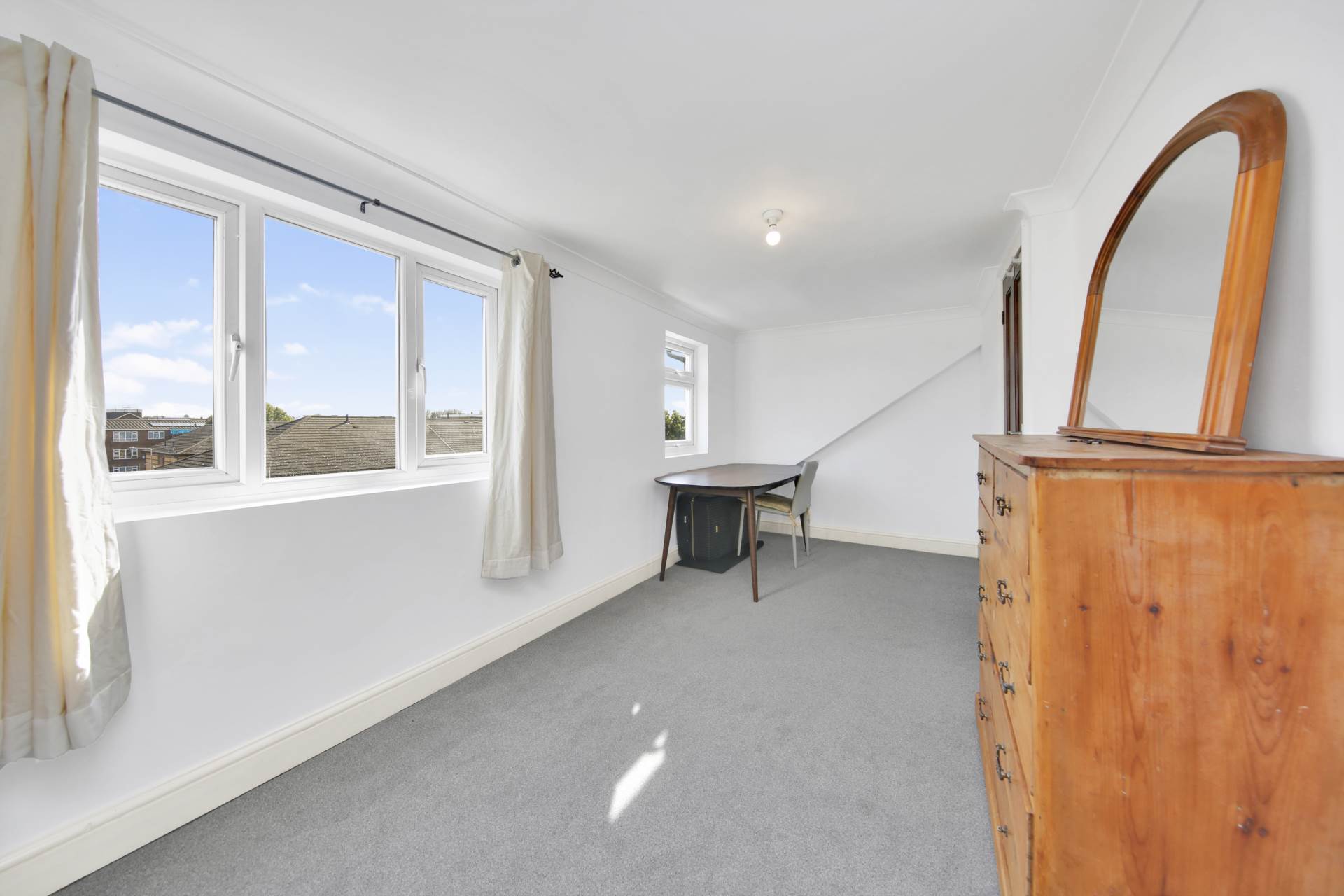 Vicarage Road, Leyton, E10, Image 35