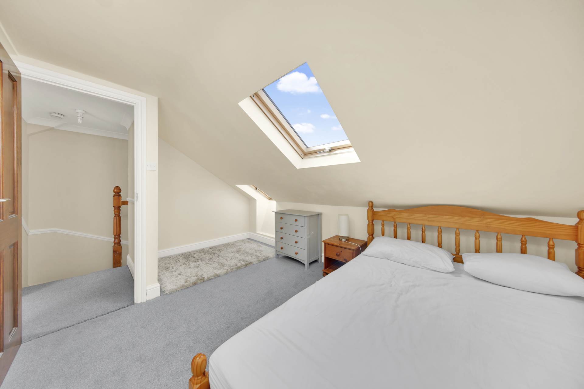 Vicarage Road, Leyton, E10, Image 39