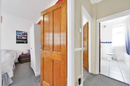 Vicarage Road, Leyton, E10, Image 24
