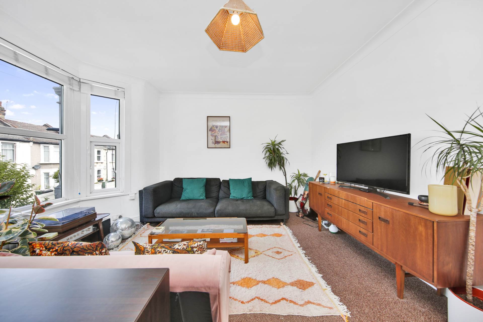 Simmonds Road, Leyton, E10, Image 3