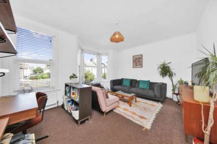 Simmonds Road, Leyton, E10, Image 4