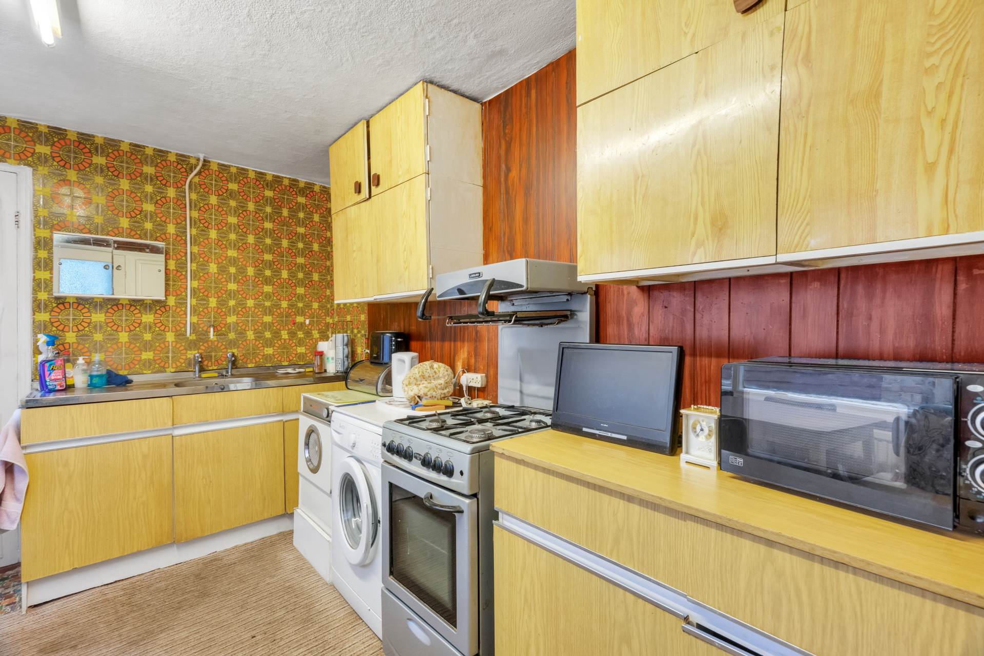 Selby Road, Leytonstone, E11, Image 8