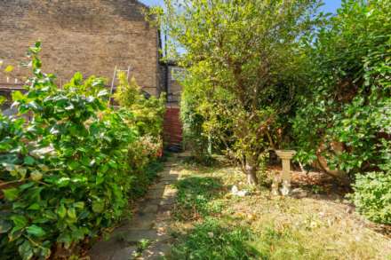 Selby Road, Leytonstone, E11, Image 16
