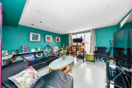 Huxley Road, Leyton, E10, Image 15