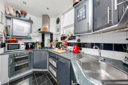 Huxley Road, Leyton, E10, Image 8