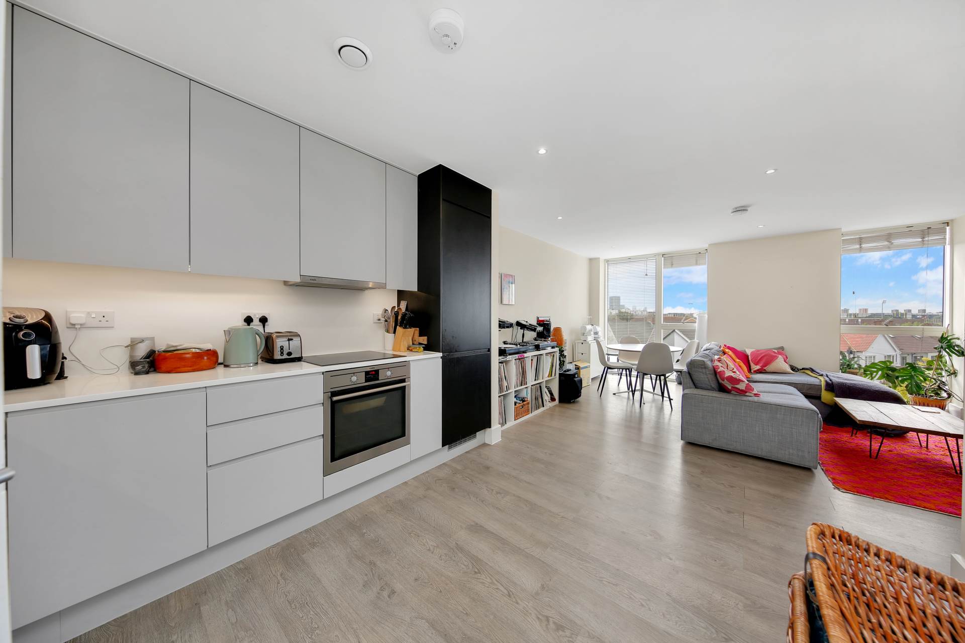 Ruckholt Road, Leyton, E10, Image 4