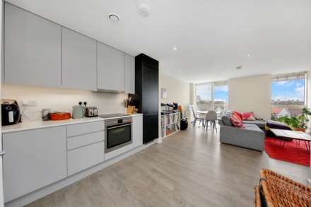 Ruckholt Road, Leyton, E10, Image 4