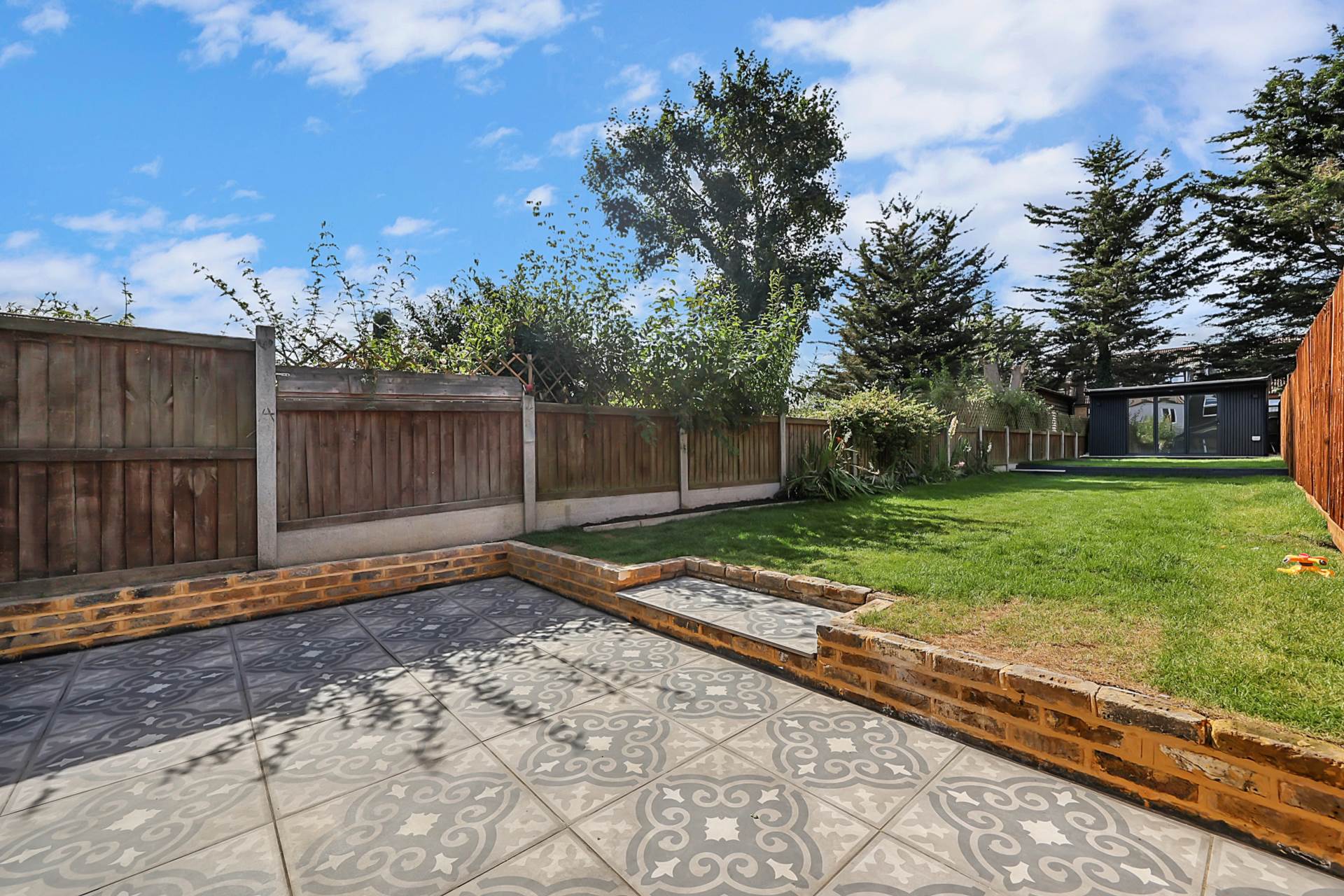 Grange Park Road, Leyton, E10, Image 16