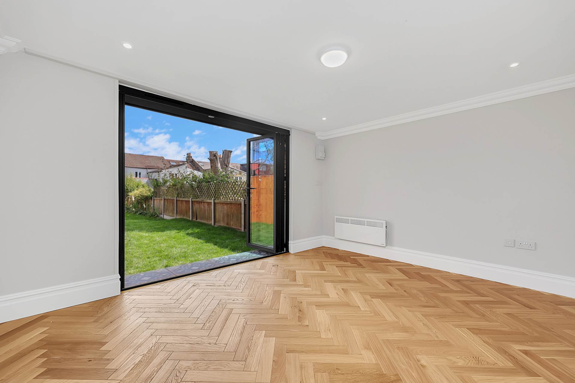 Grange Park Road, Leyton, E10, Image 18