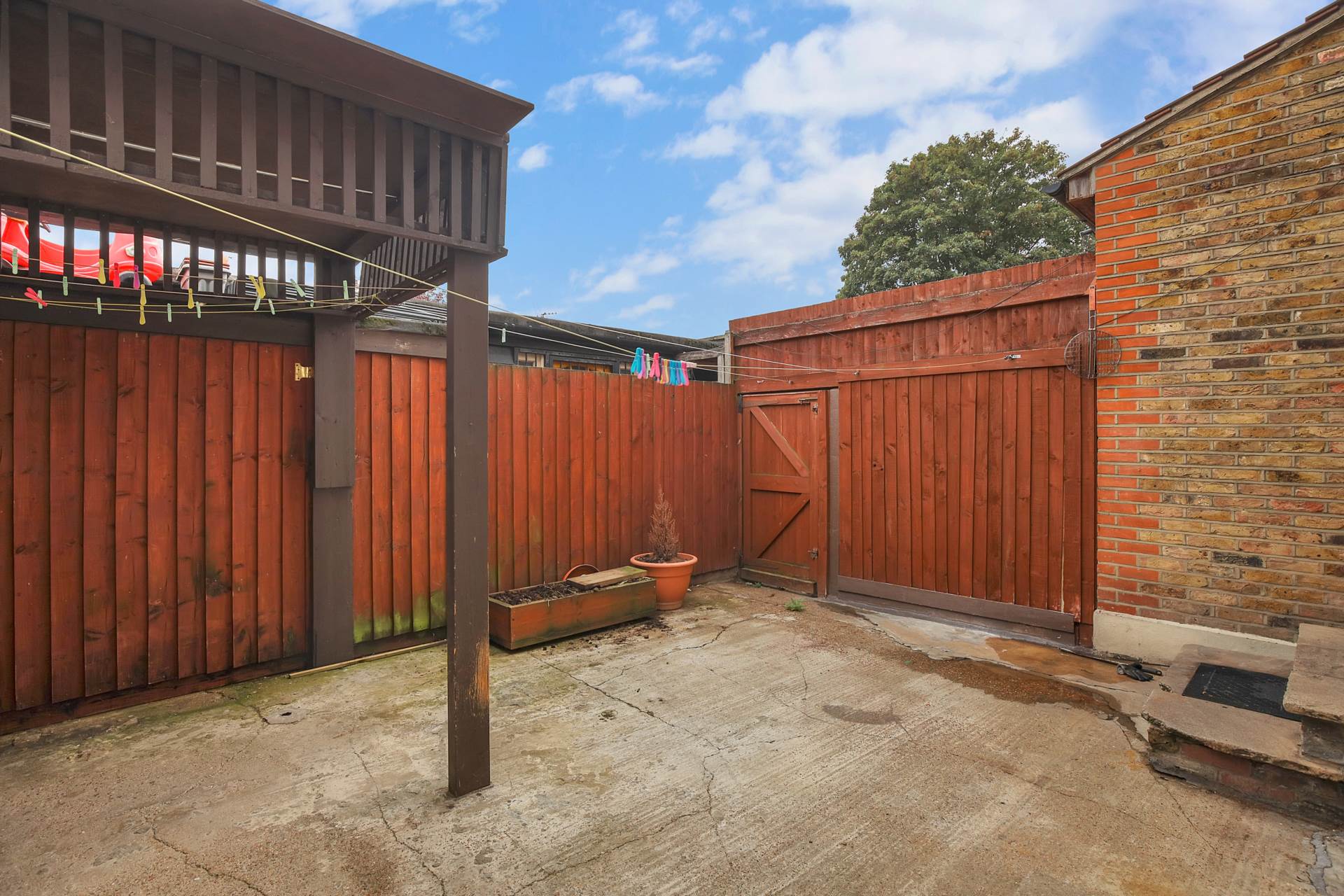 Canterbury Road, Leyton, E10, Image 13