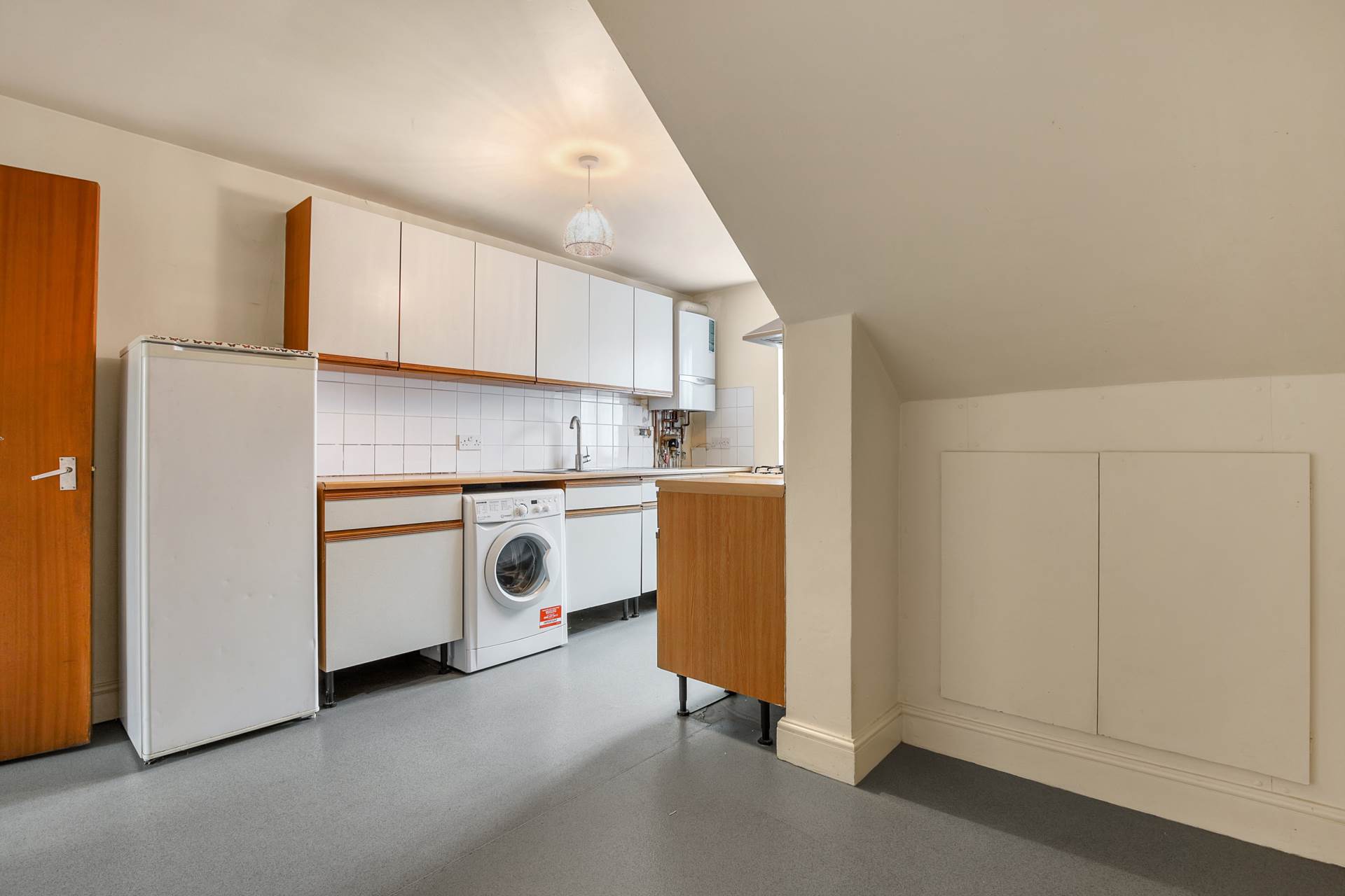 Canterbury Road, Leyton, E10, Image 9