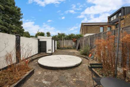 Bulwer Road, Leytonstone, E11, Image 23