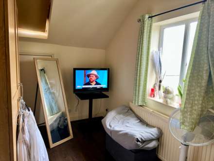 Ely Road, London, E10, Image 4