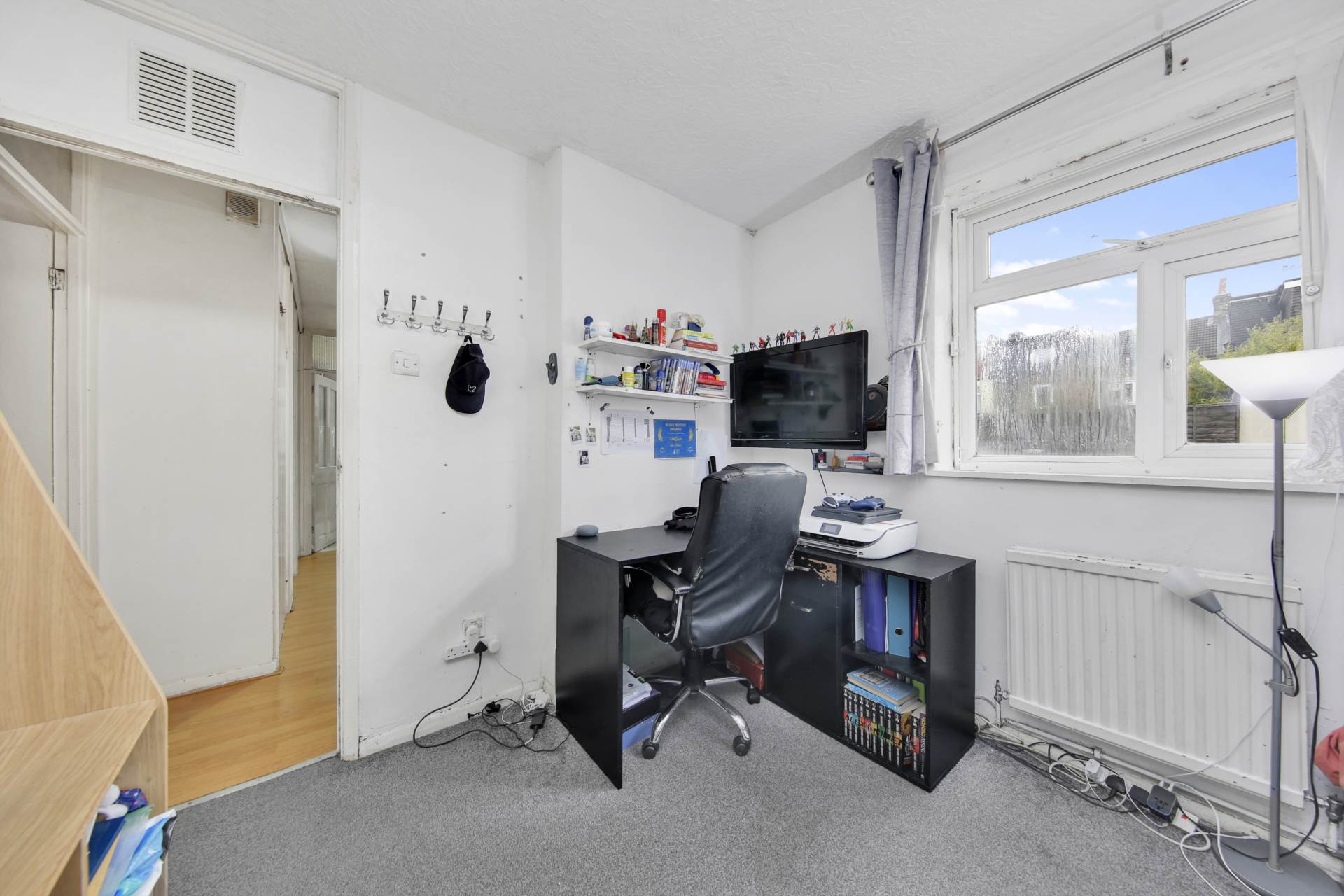 Queens Drive, Leyton, E10, Image 19