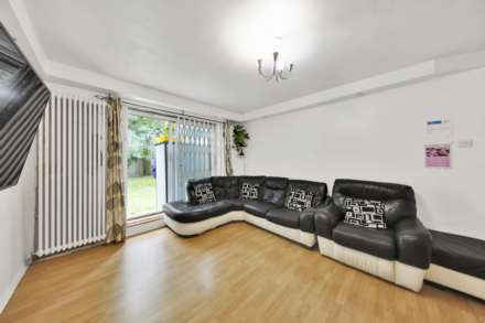 Queens Drive, Leyton, E10, Image 2