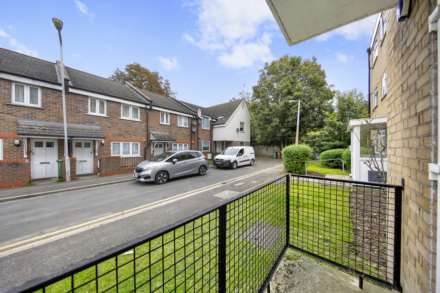 Queens Drive, Leyton, E10, Image 21