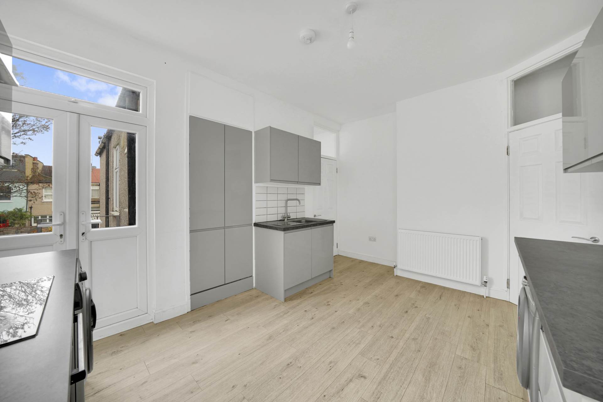 Park Road, Leyton, E10, Image 6