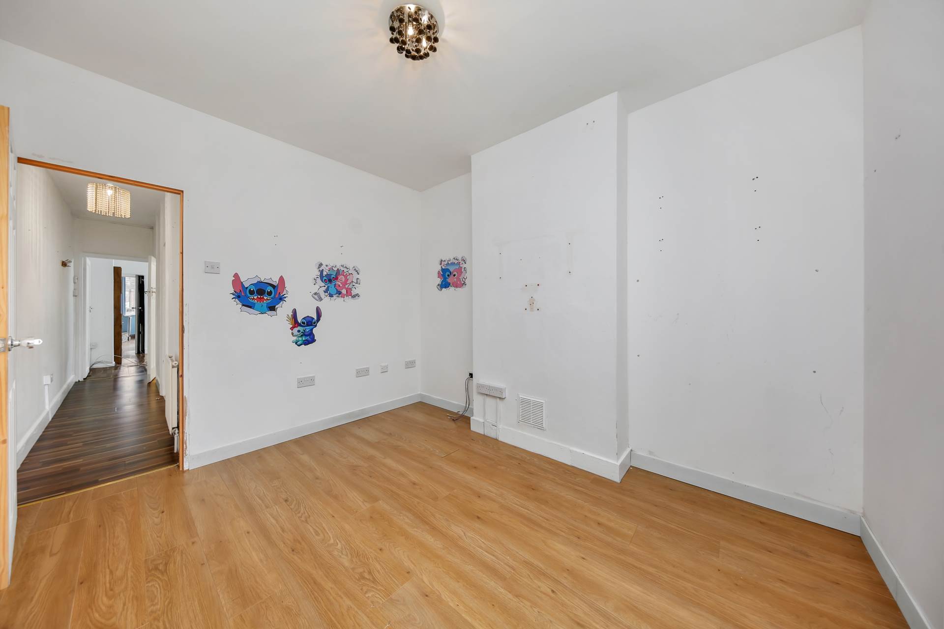 Park Road, Leyton,E10, Image 9