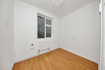 Park Road, Leyton,E10, Image 11