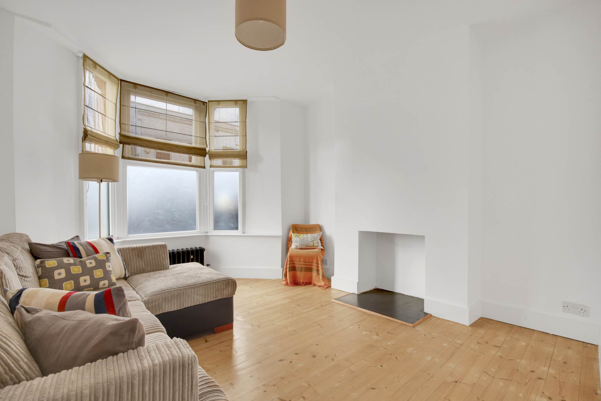 Grove Road, Seven Sisters, N15, Image 2