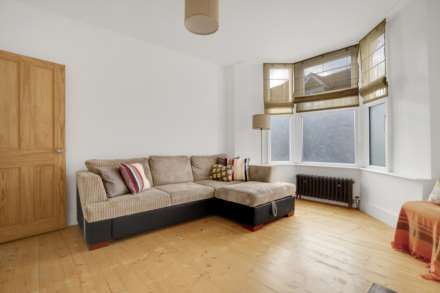 Grove Road, Seven Sisters, N15, Image 4