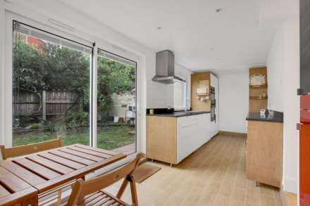 Grove Road, Seven Sisters, N15, Image 6