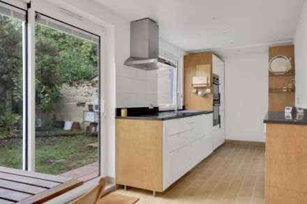 Grove Road, Seven Sisters, N15, Image 7