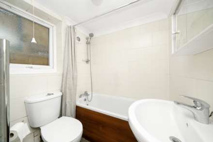 Wragby Road, London, E11, Image 10