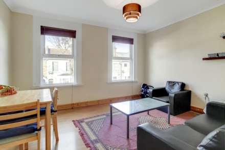 Wragby Road, London, E11, Image 17
