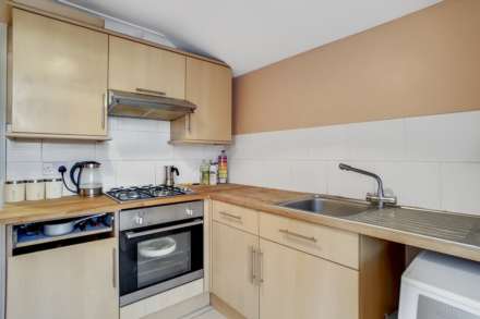Wragby Road, London, E11, Image 19