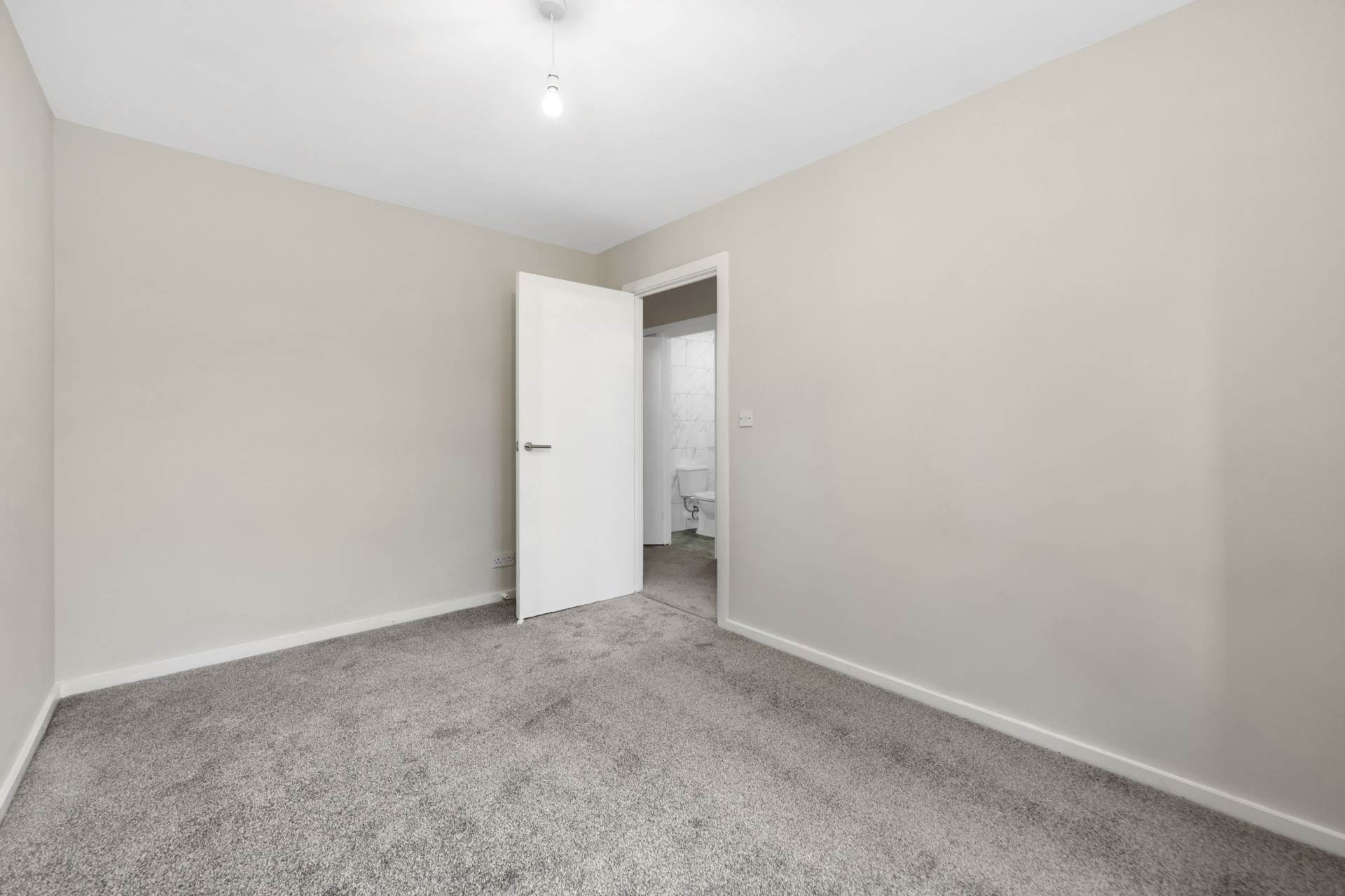 Romford Road, Forest Gate, E7, Image 11