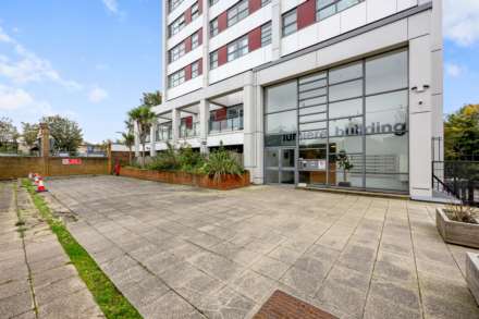 Romford Road, Forest Gate, E7, Image 1