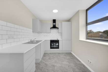 Romford Road, Forest Gate, E7, Image 6