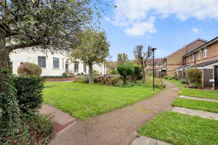 Etloe House, Leyton, E10, Image 20