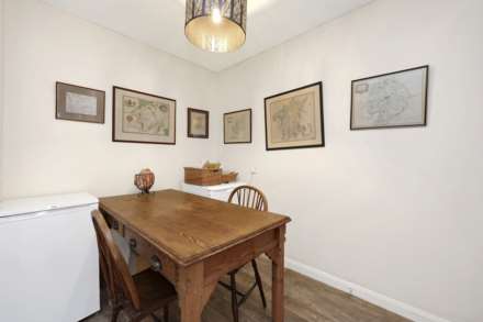 Etloe House, Leyton, E10, Image 8