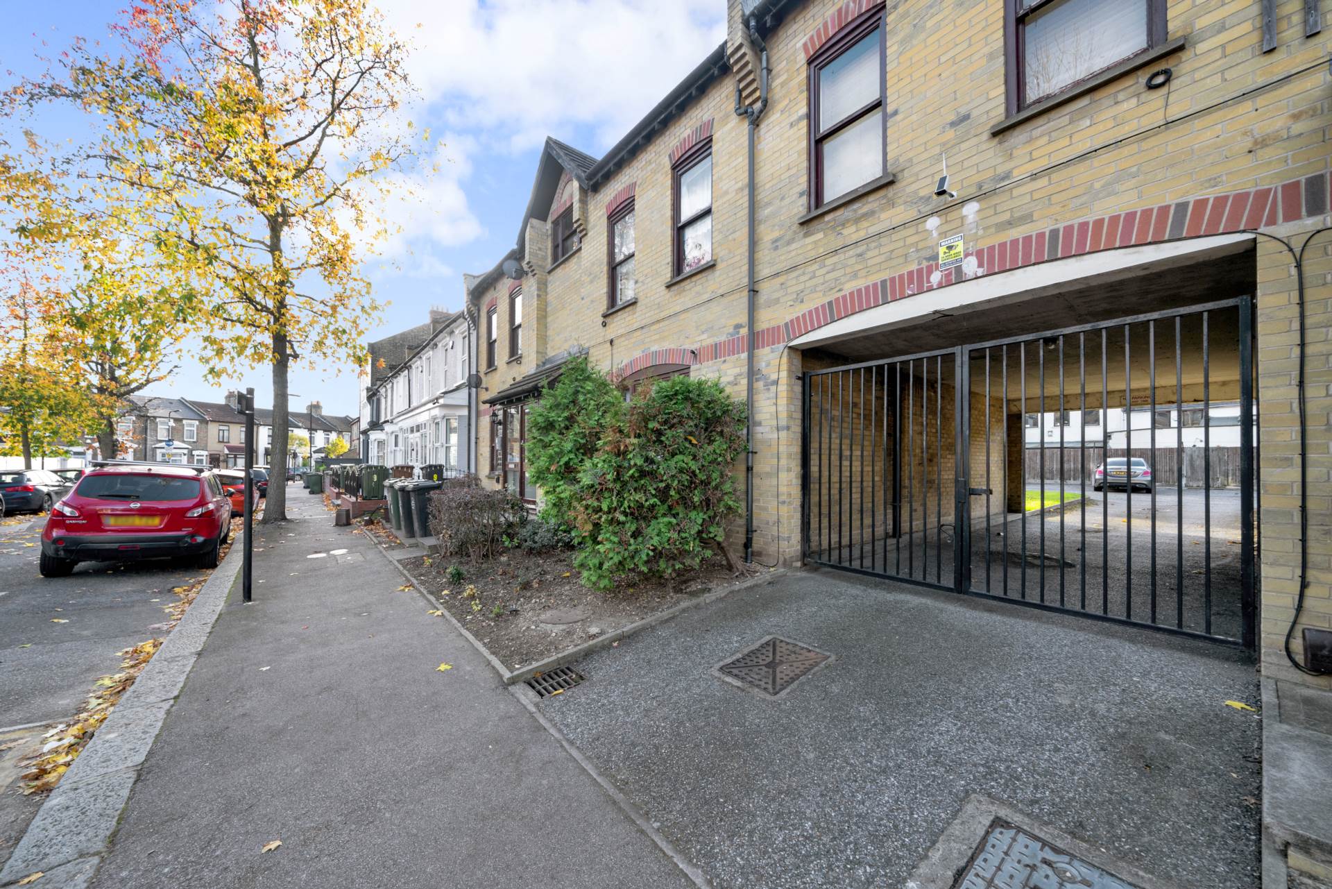 Buckland Road, London, E10, Image 10