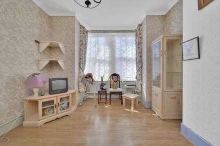 Francis Road, Leyton, E10, Image 3