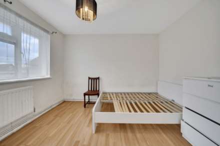 Park Road, Leyton, Image 4