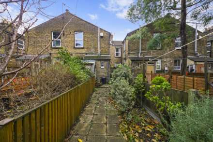 Twickenham Rd, London, Image 15