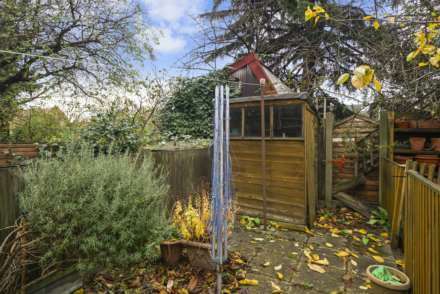 Twickenham Rd, London, Image 17