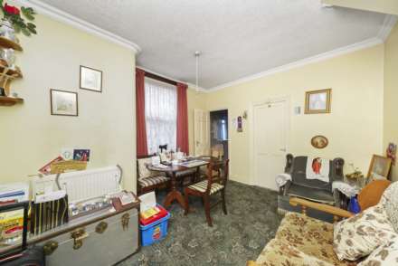 Twickenham Rd, London, Image 9