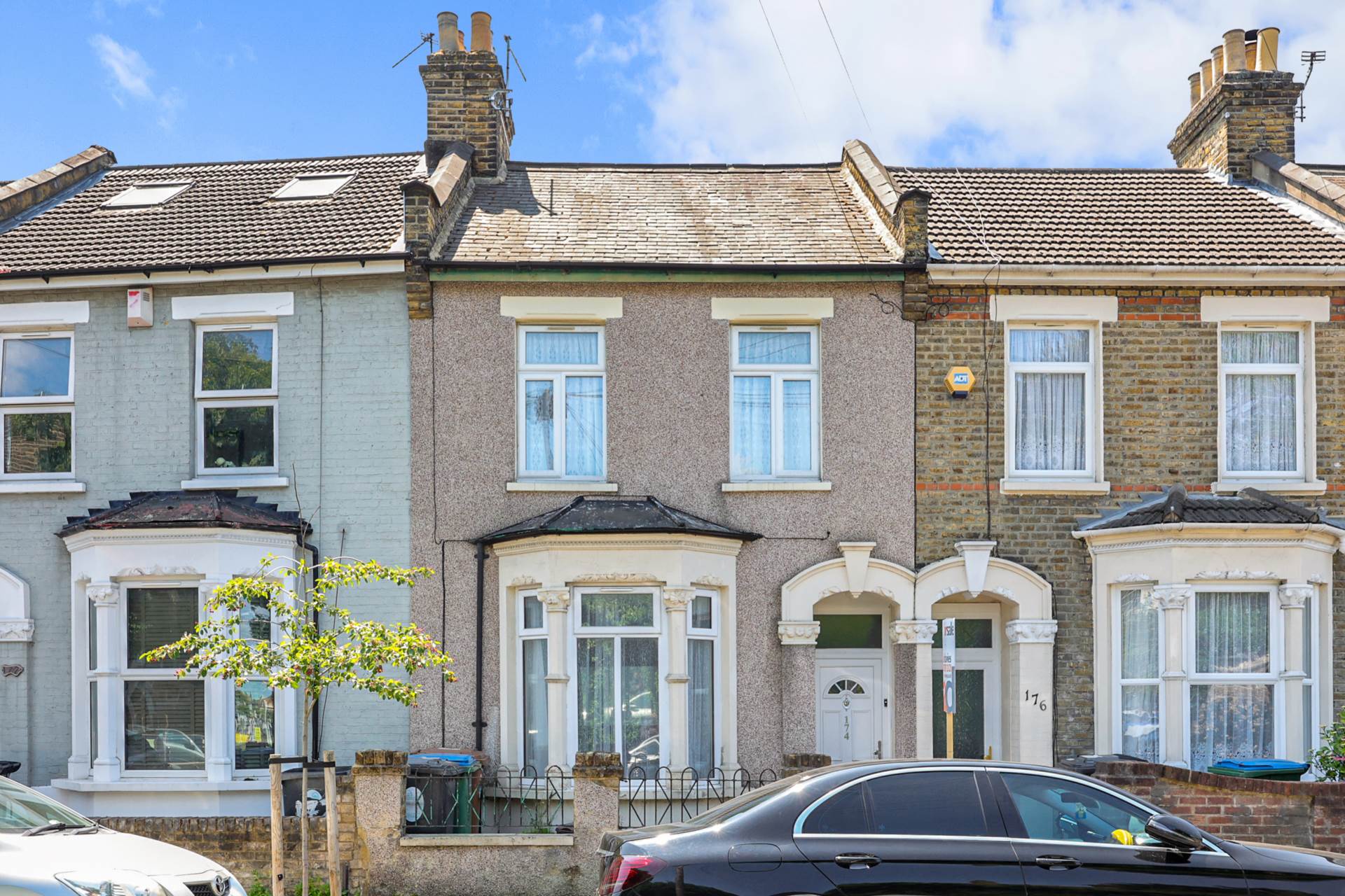 Langthorne Road, London, E11, Image 1