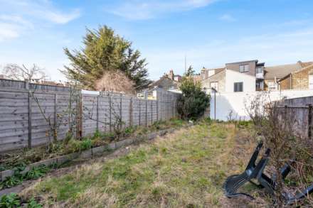 Dunedin Road, Leyton, E10, Image 20