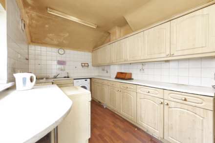 Dunedin Road, Leyton, E10, Image 8