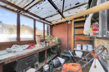 Dunedin Road, Leyton, E10, Image 9