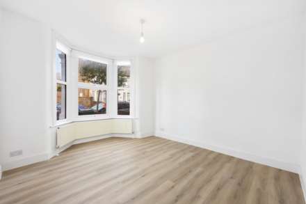 Simmonds Road, London, E10, Image 3