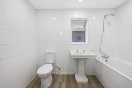 Simmonds Road, London, E10, Image 8